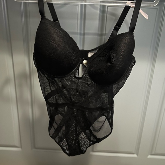 Curvy Couture Black Lace Bra with Underwire Support NWOT - Picture 8 of 10